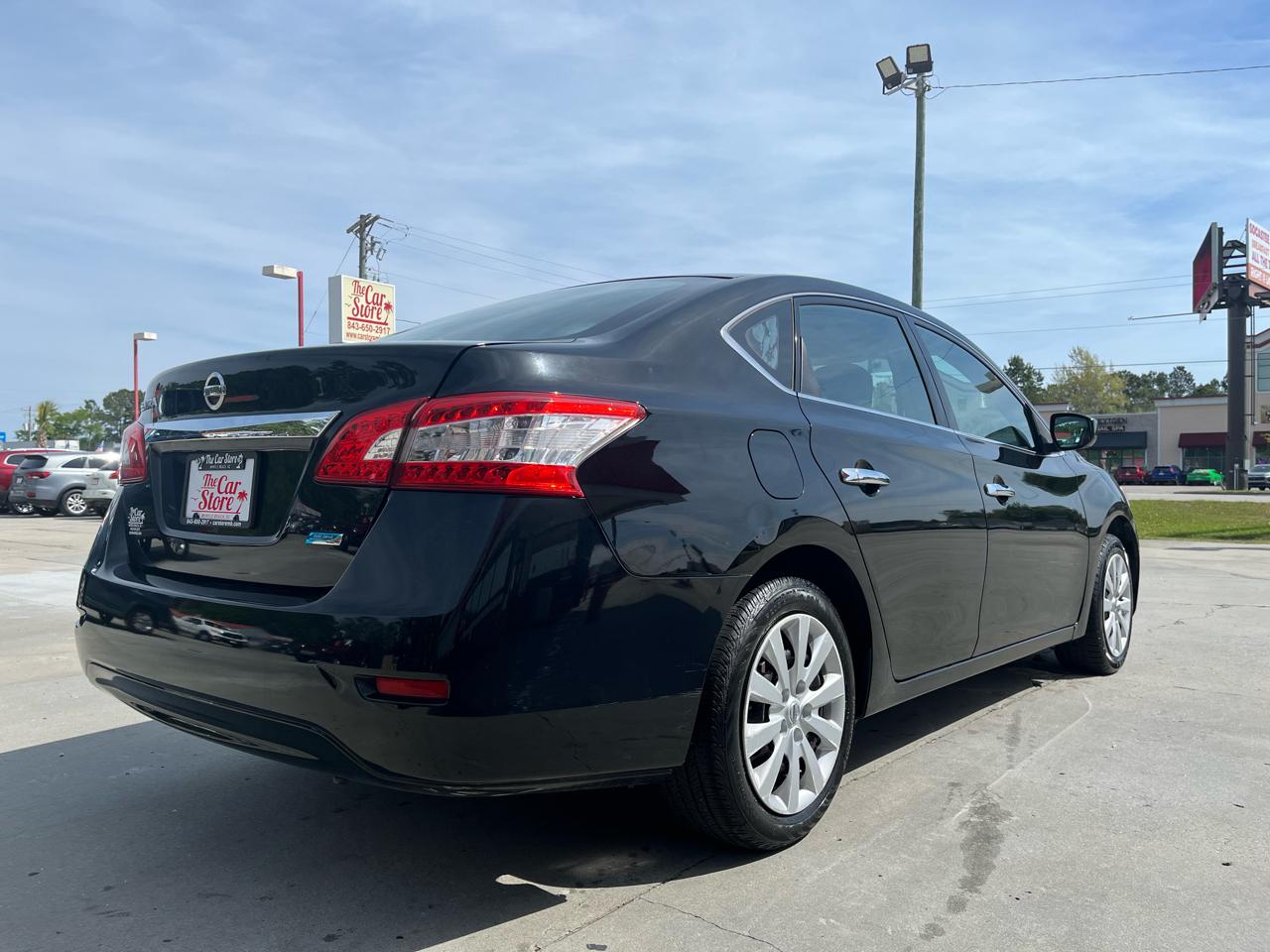 Nissan Sentra 4dr Sdn I4 CVT S 2014