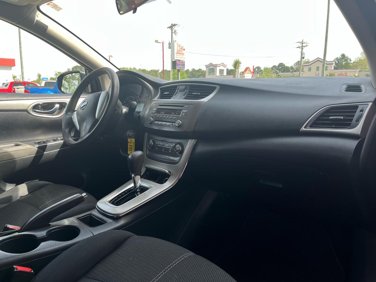 Nissan Sentra 4dr Sdn I4 CVT S 2014