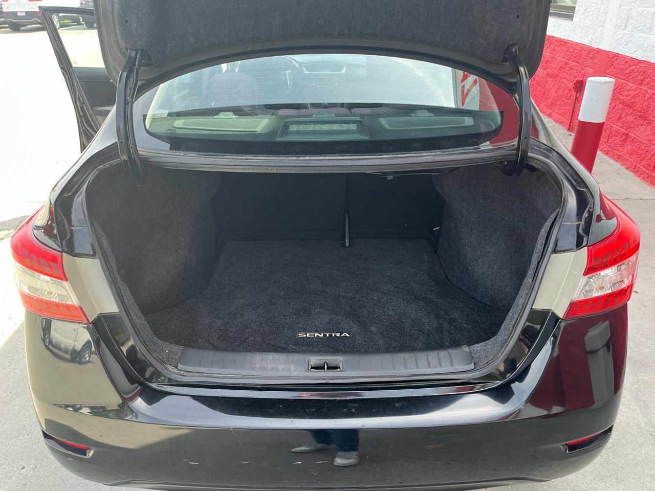 Nissan Sentra 4dr Sdn I4 CVT S 2014