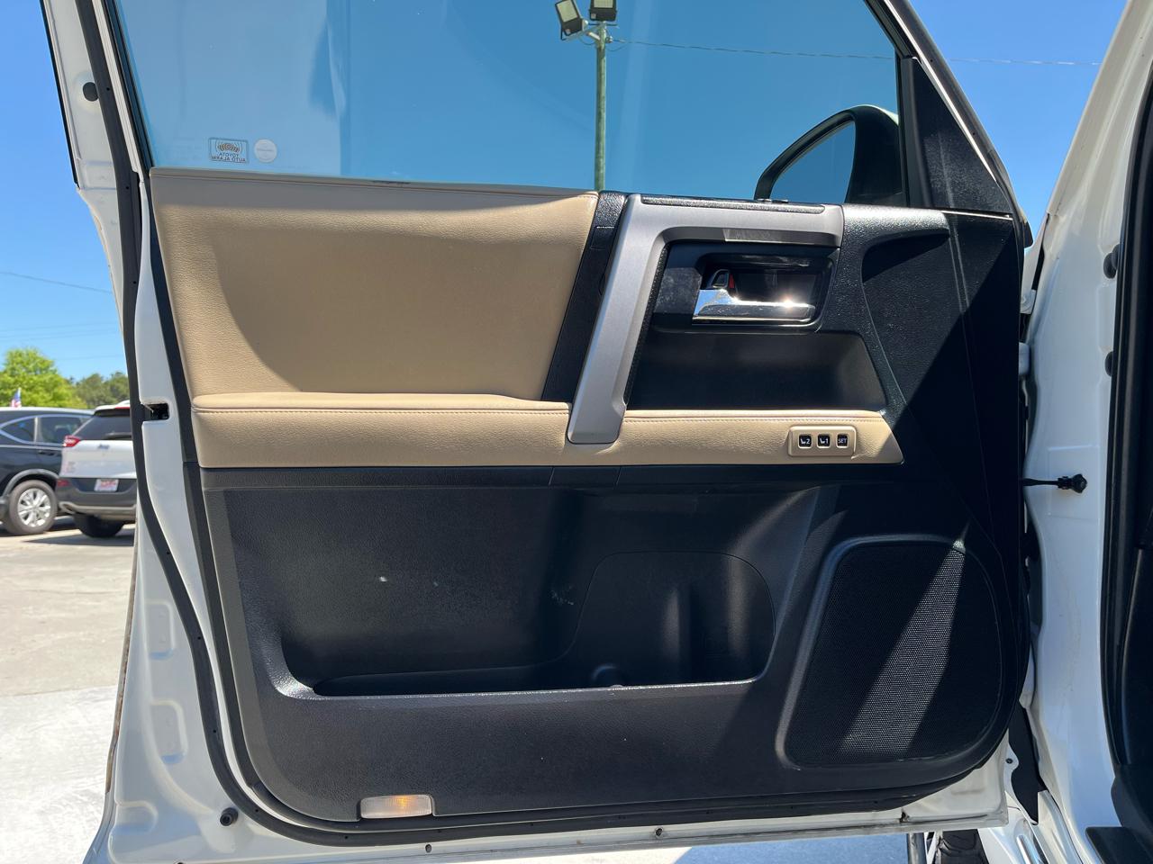 Toyota 4Runner 4WD 4dr V6 Limited (Natl) 2015