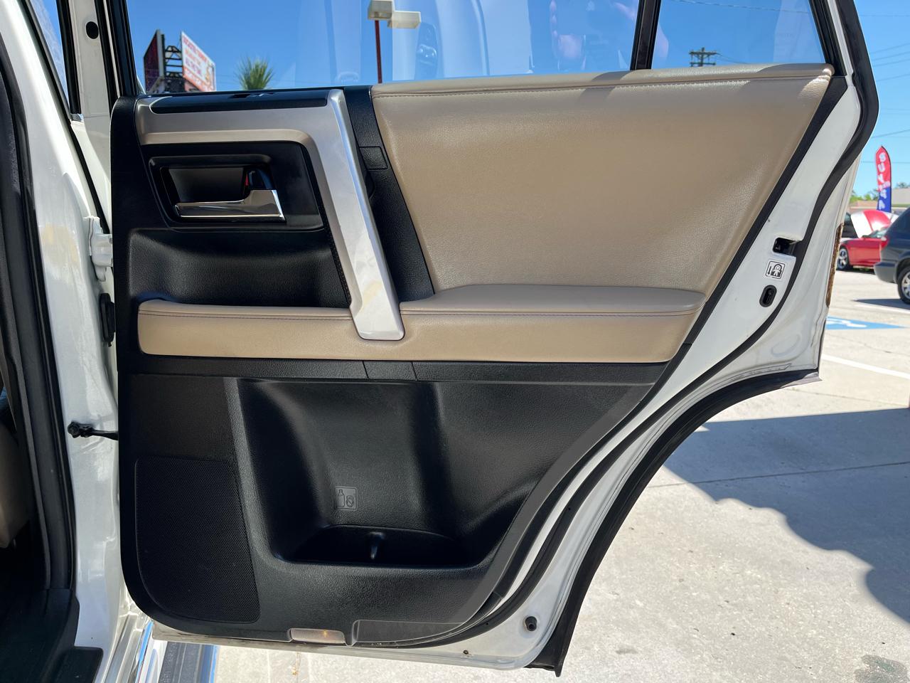 Toyota 4Runner 4WD 4dr V6 Limited (Natl) 2015