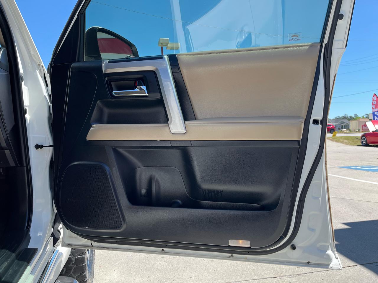 Toyota 4Runner 4WD 4dr V6 Limited (Natl) 2015