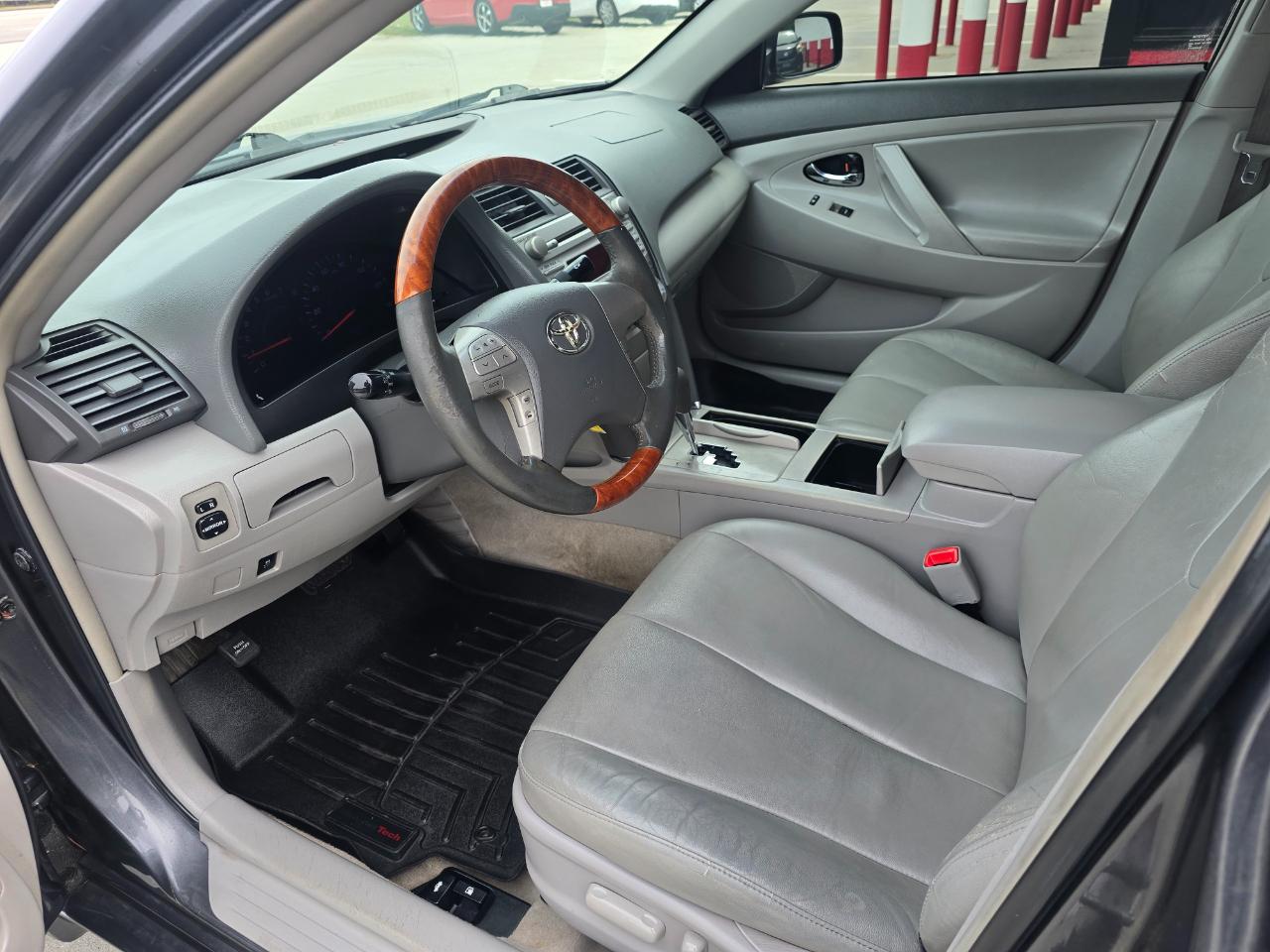 Toyota Camry 4dr Sedan Auto 2010