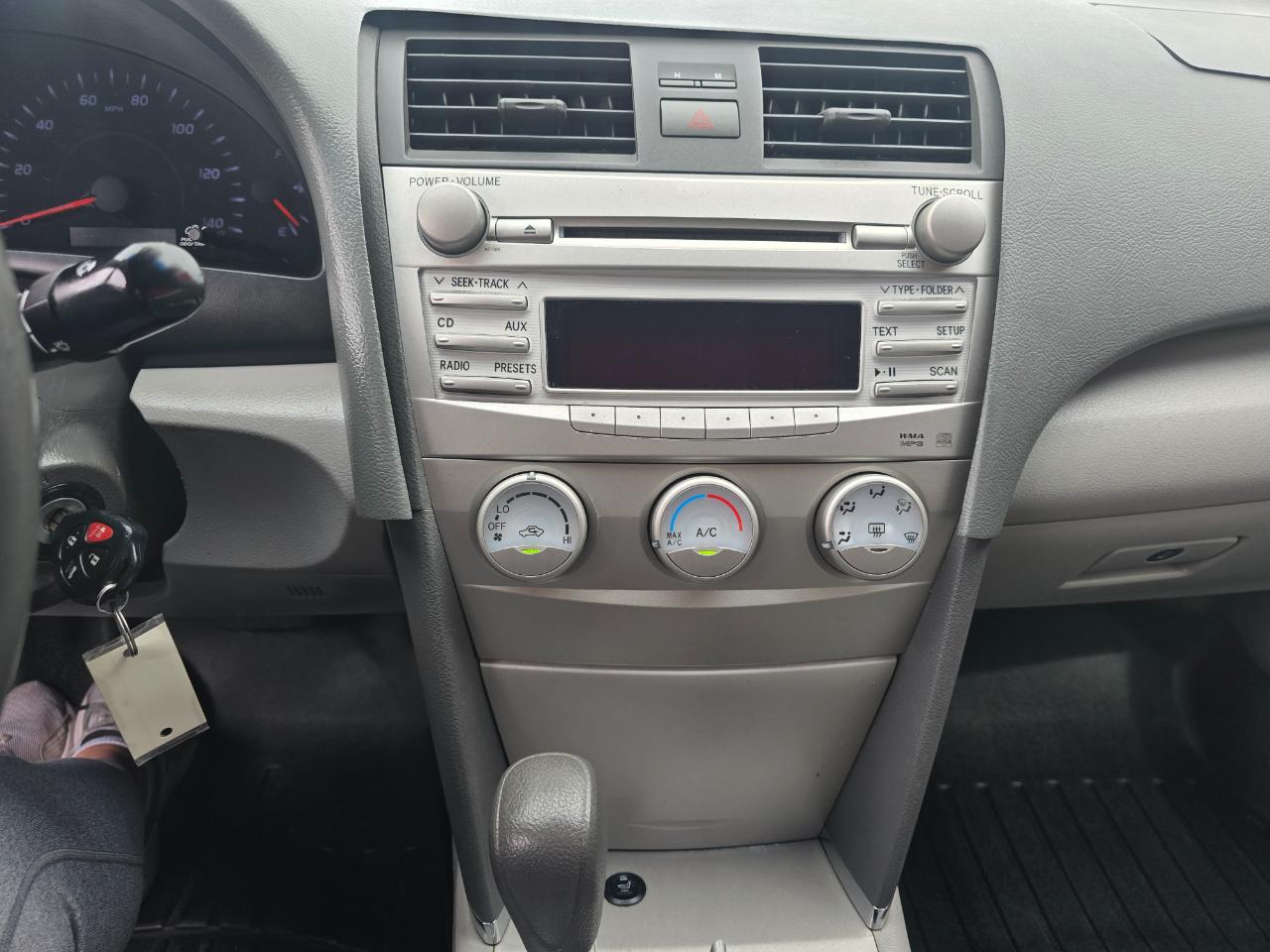 Toyota Camry 4dr Sedan Auto 2010