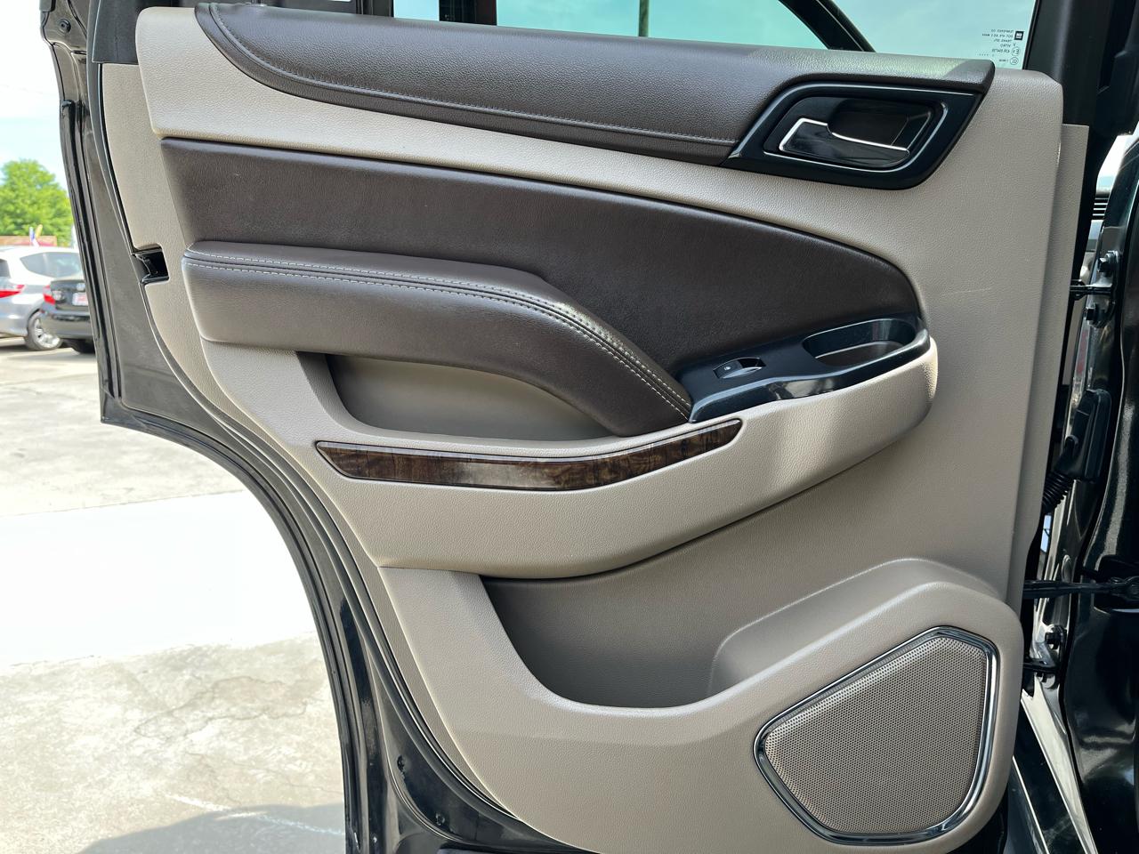 Chevrolet Tahoe 4WD 4dr LT 2017