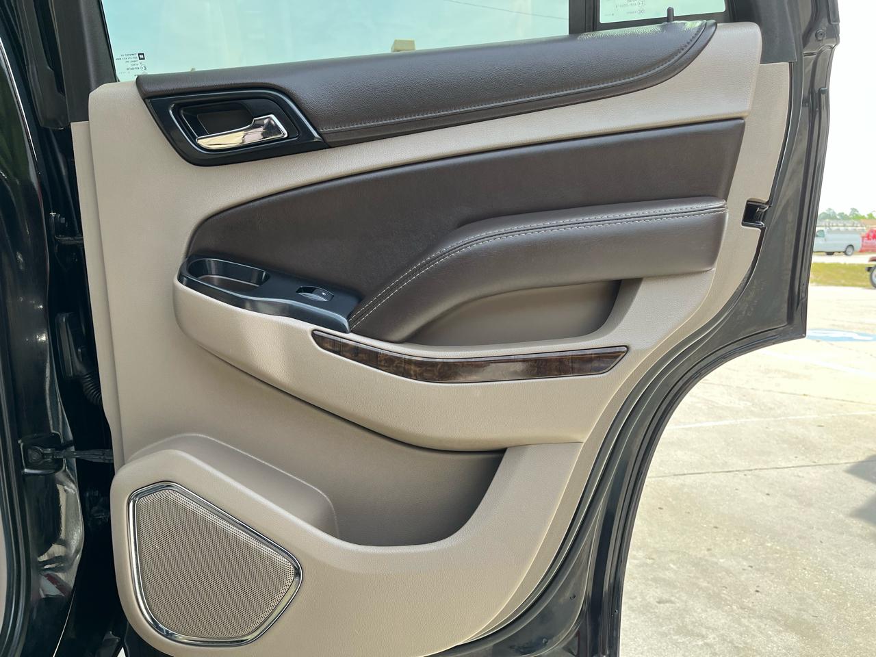 Chevrolet Tahoe 4WD 4dr LT 2017