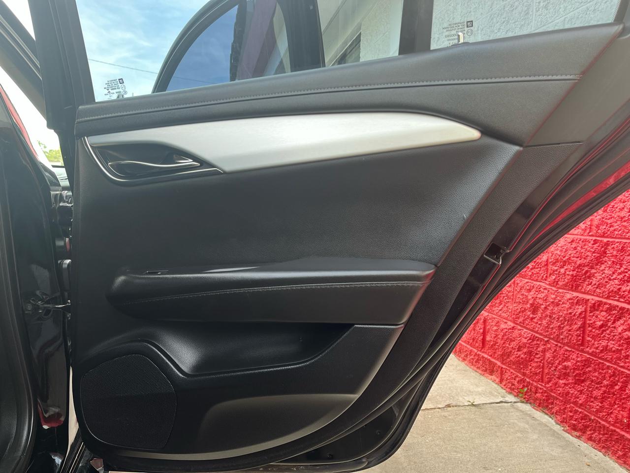 Cadillac ATS 4dr Sdn 2.0L Luxury RWD 2014