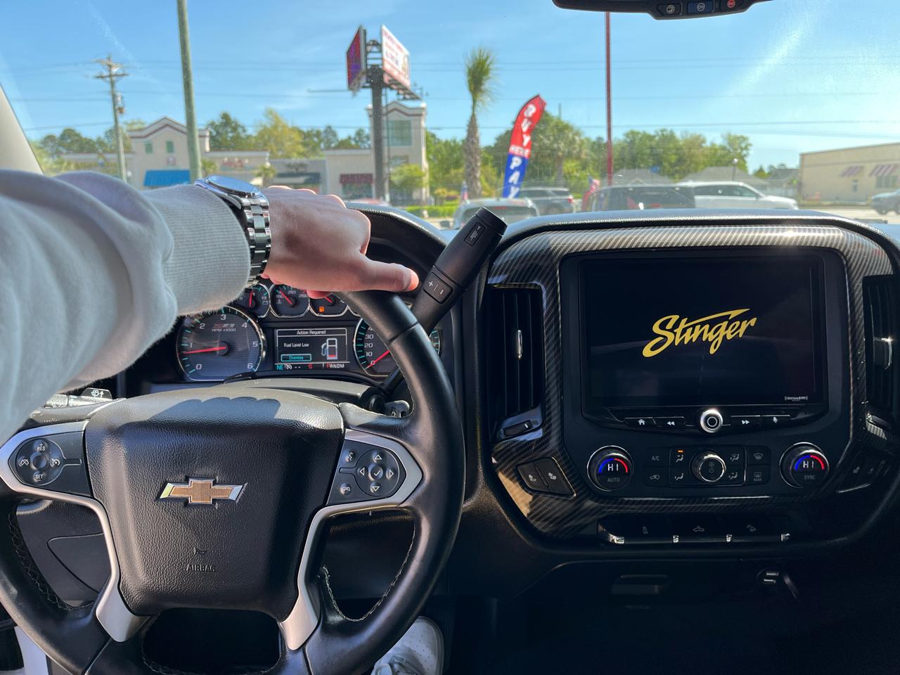 Chevrolet Silverado 1500 4WD Crew Cab 143.5" LT w/2LT 2015