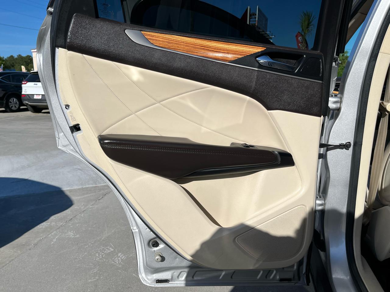 Lincoln MKC FWD 4dr Select 2016