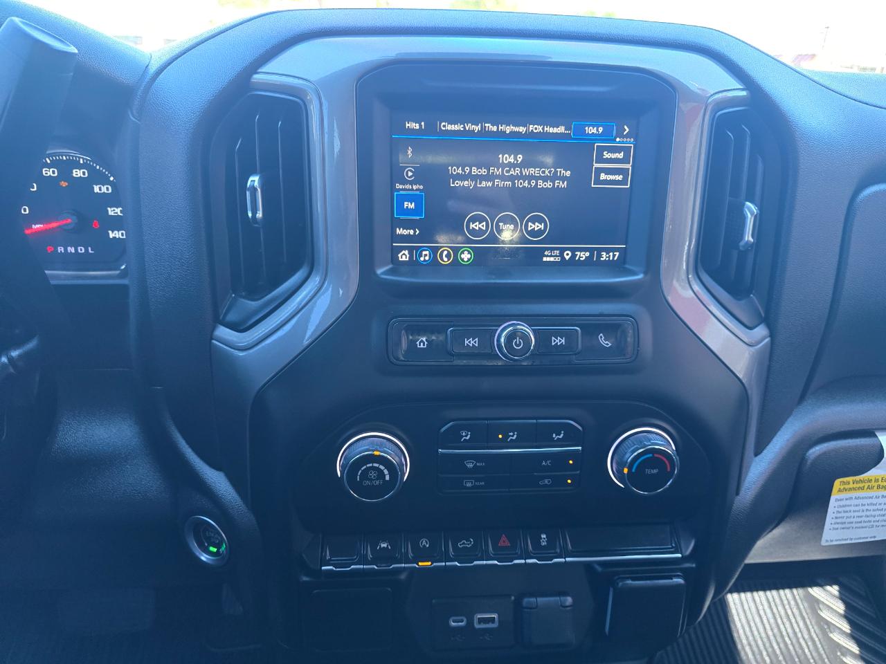 Chevrolet Silverado 1500 4WD Crew Cab 147" Custom 2022