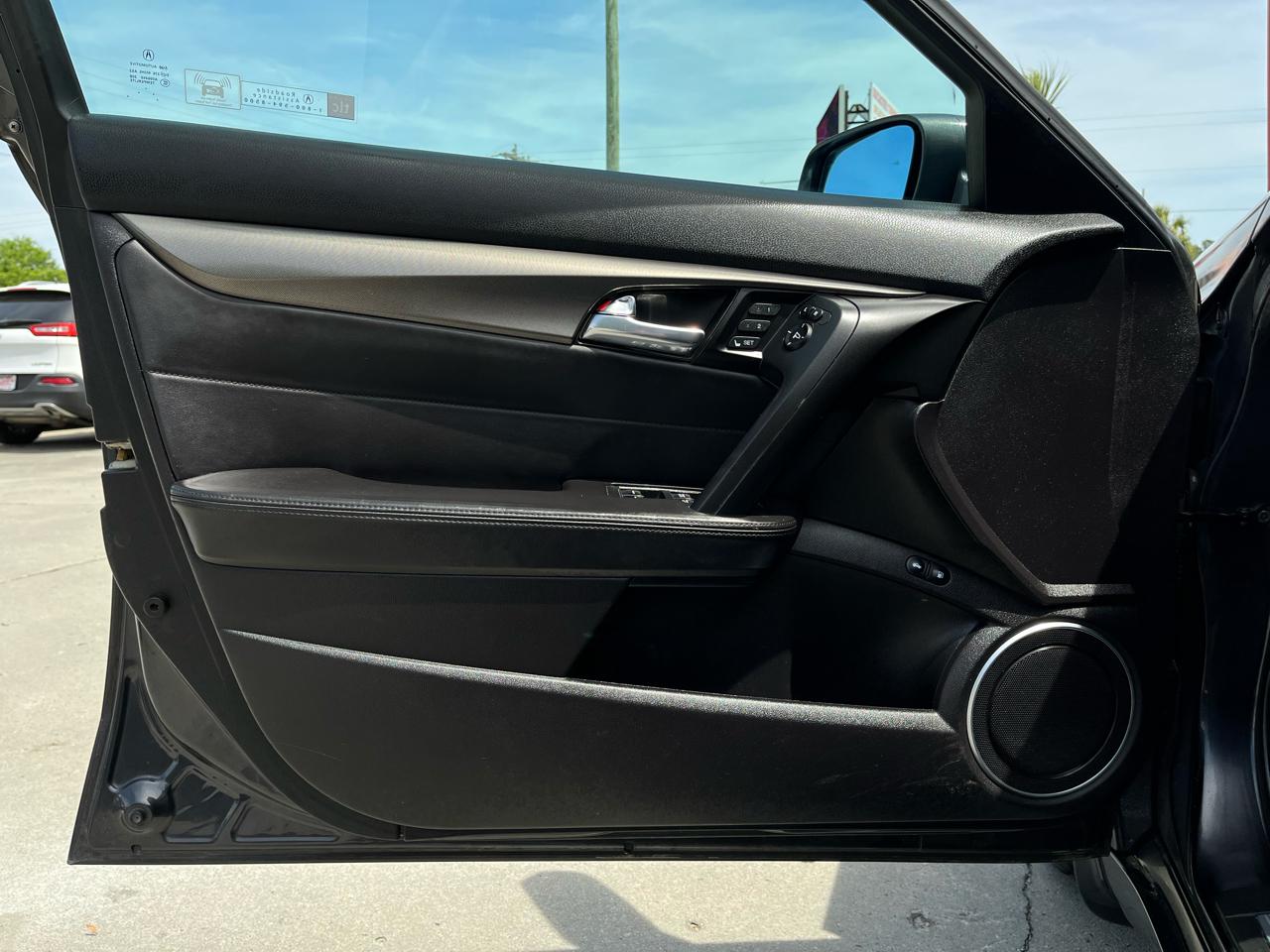 Acura TL 4dr Sdn Auto 2WD Tech 2012