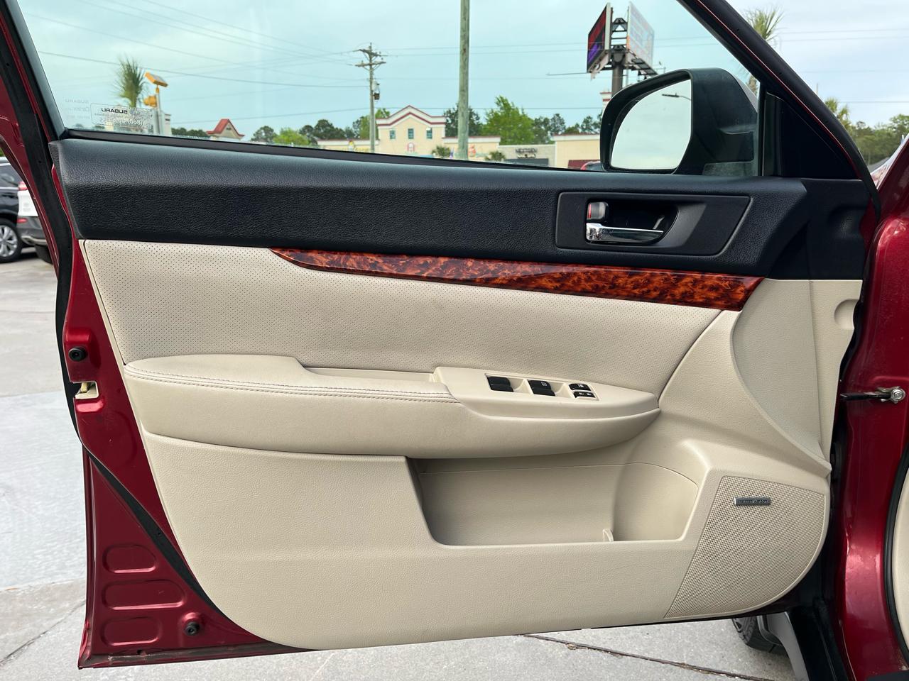 Subaru Outback 4dr Wgn H4 Auto 2.5i Limited Pwr Moon 2011