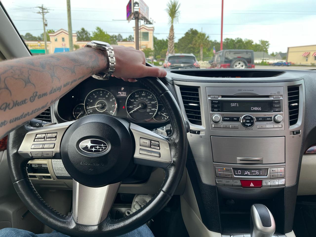 Subaru Outback 4dr Wgn H4 Auto 2.5i Limited Pwr Moon 2011