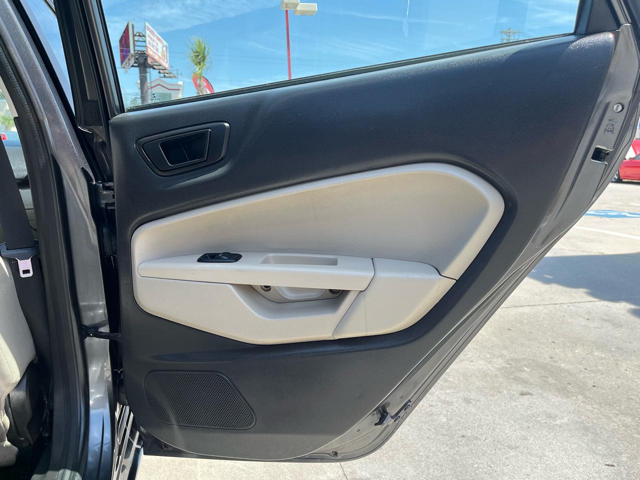 Ford Fiesta SE Sedan 2018