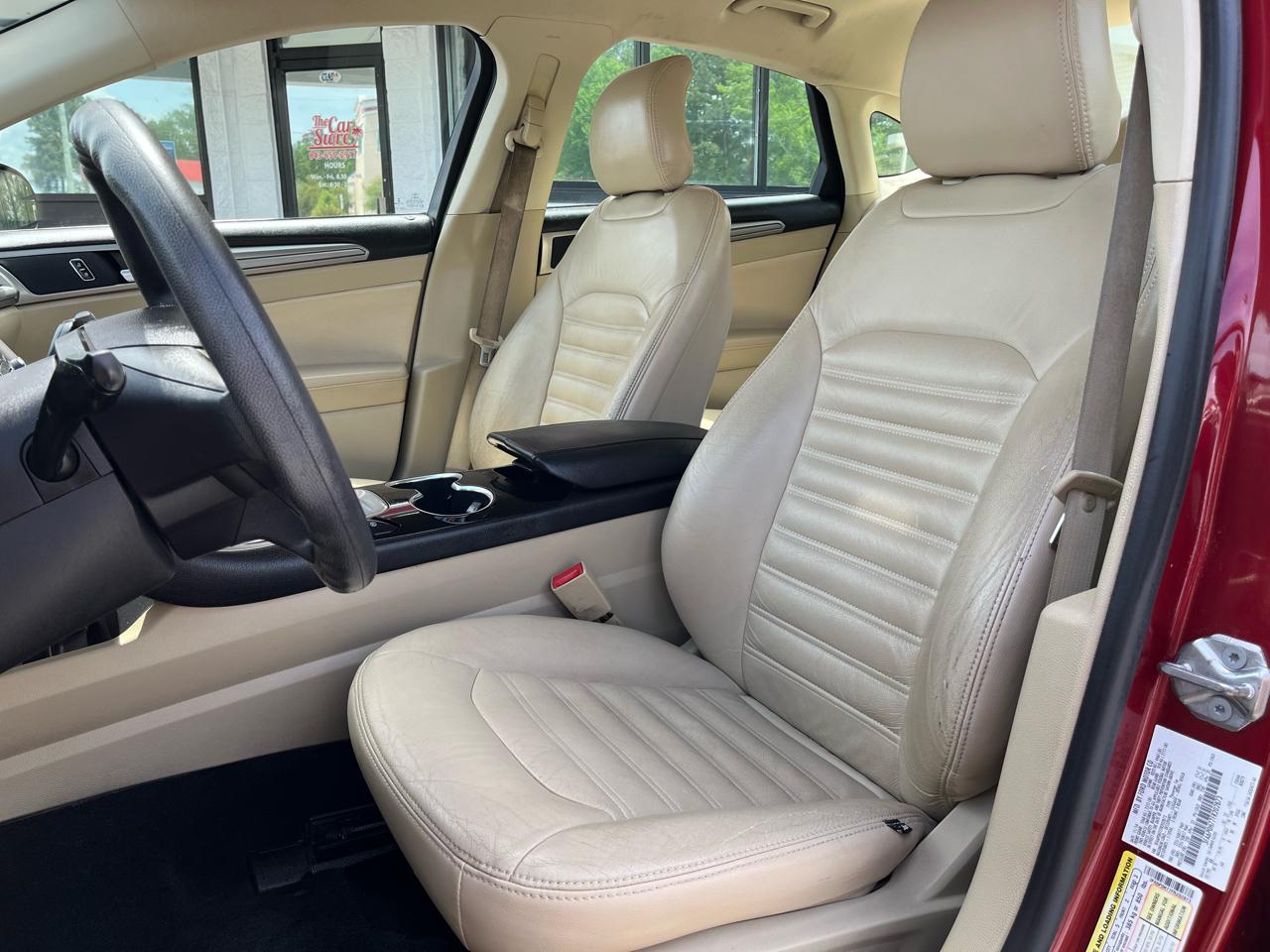 Ford Fusion 4dr Sdn SE FWD 2015