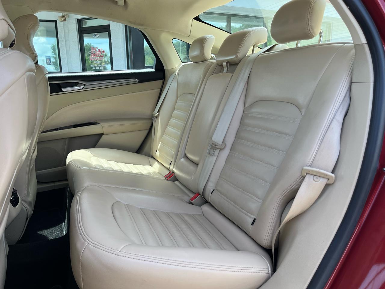 Ford Fusion 4dr Sdn SE FWD 2015