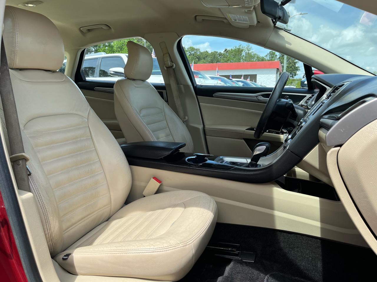 Ford Fusion 4dr Sdn SE FWD 2015