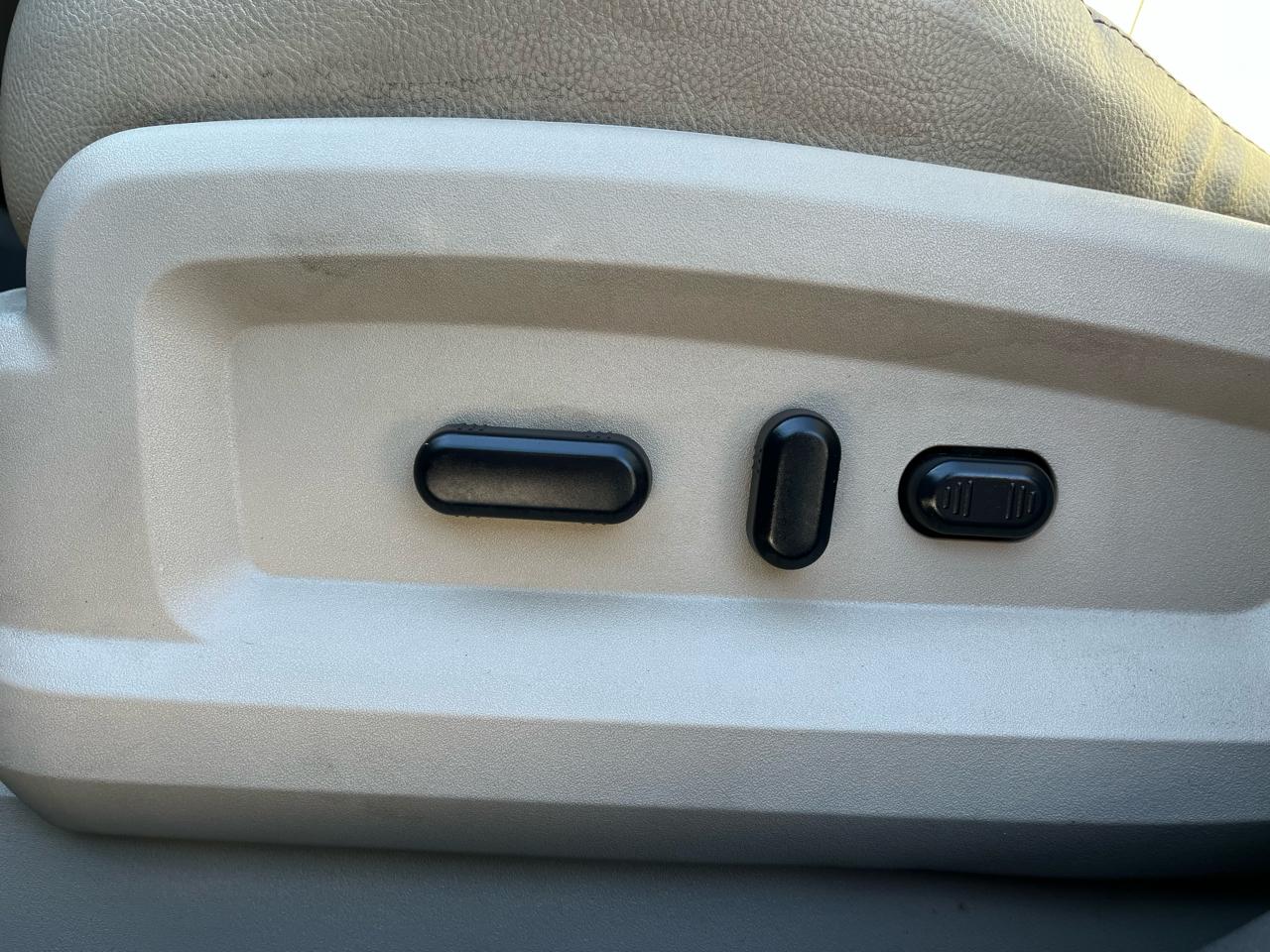 Ford Edge 4dr Limited FWD 2013