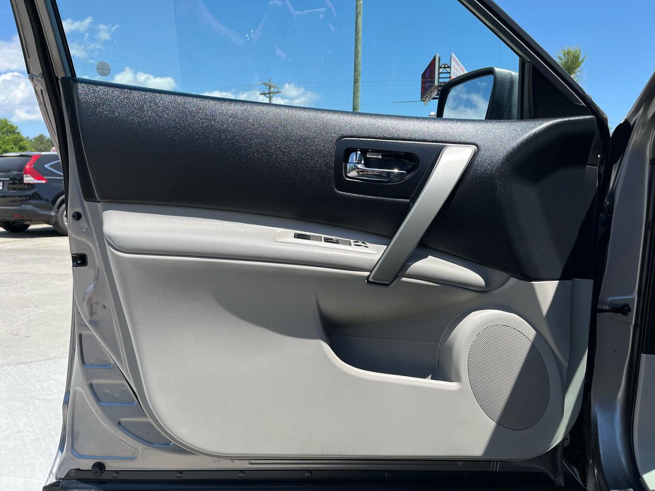 Nissan Rogue FWD 4dr S 2013