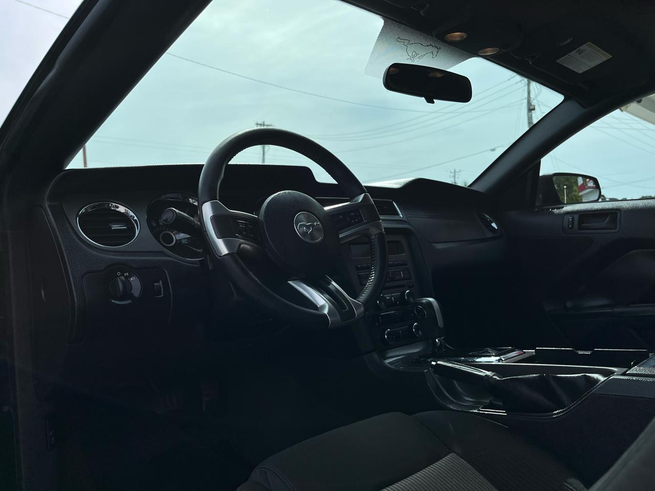 Ford Mustang 2dr Cpe V6 2014