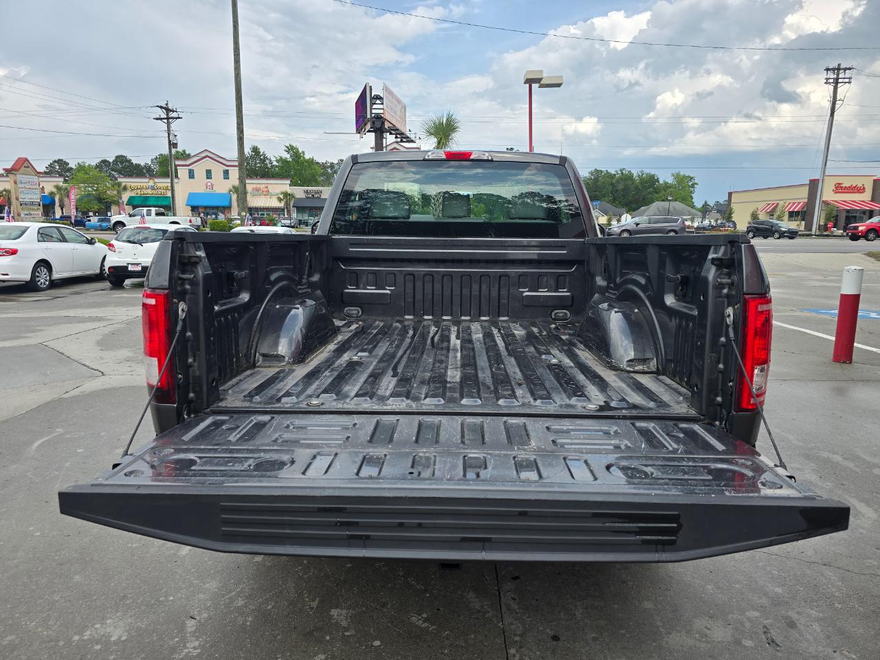 Ford F-150 2WD Reg Cab 141" XL 2016