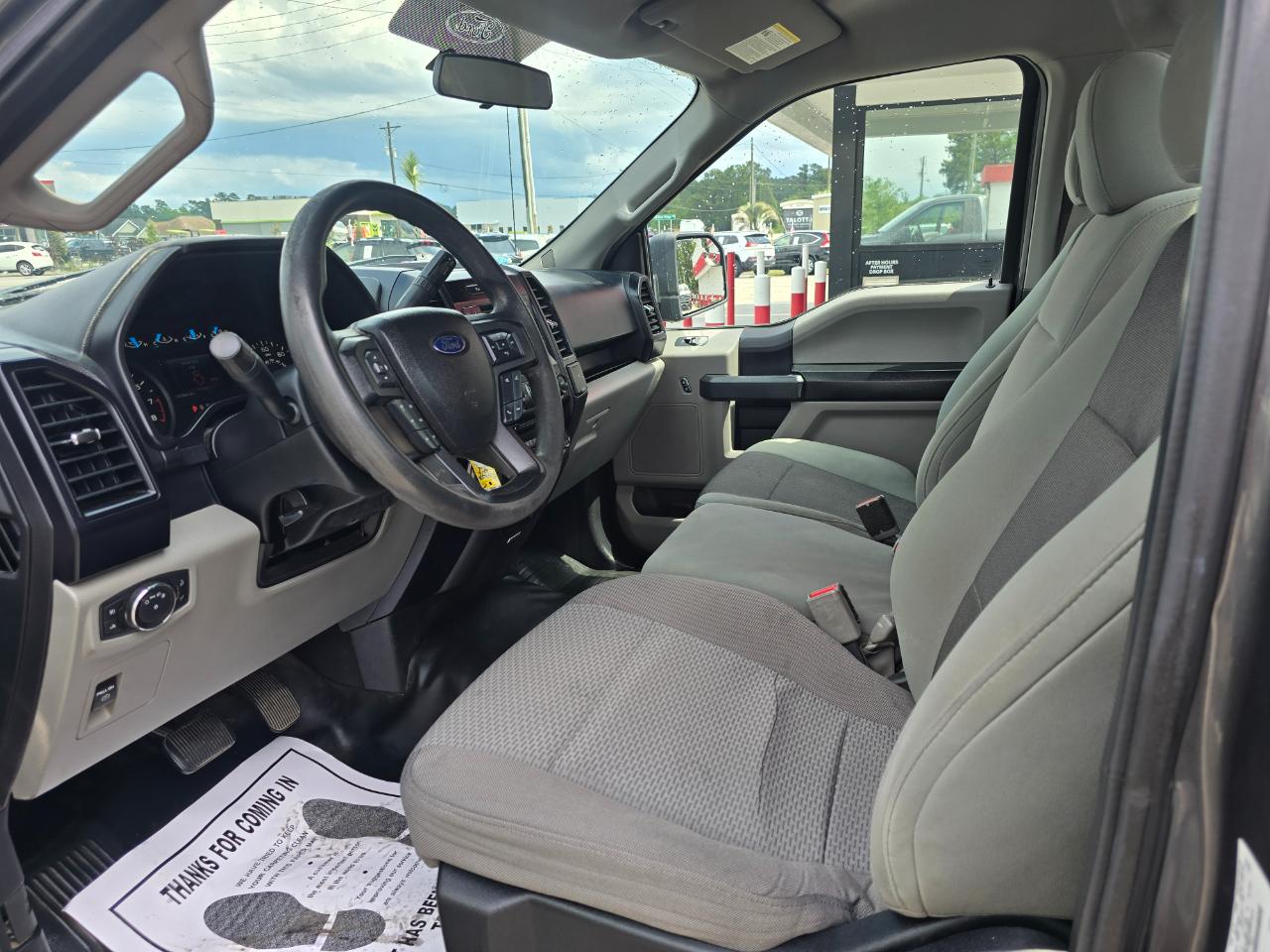 Ford F-150 2WD Reg Cab 141" XL 2016
