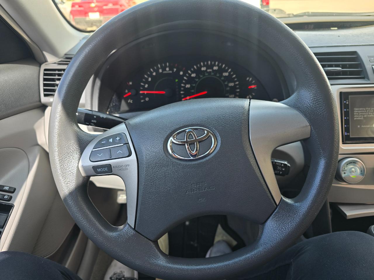 Toyota Camry 4dr Sdn I4 Auto LE (Natl) 2009