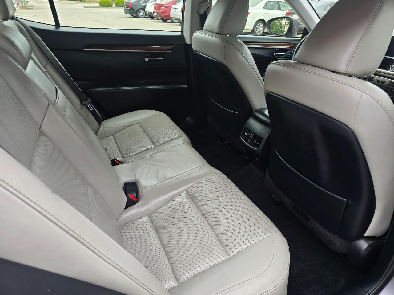 Lexus ES 350 4dr Sdn 2013