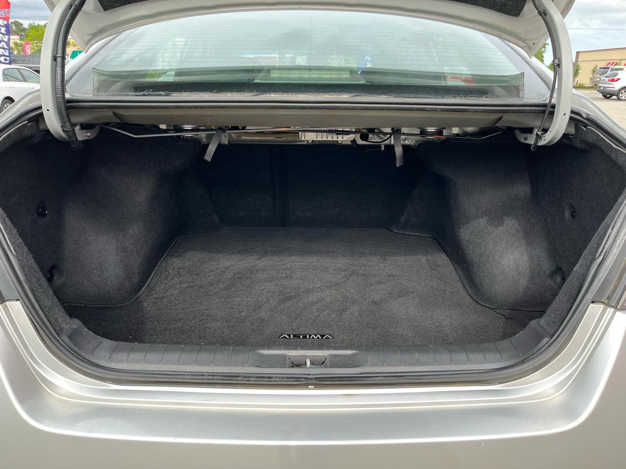 Nissan Altima 4dr Sdn I4 2.5 SL 2014