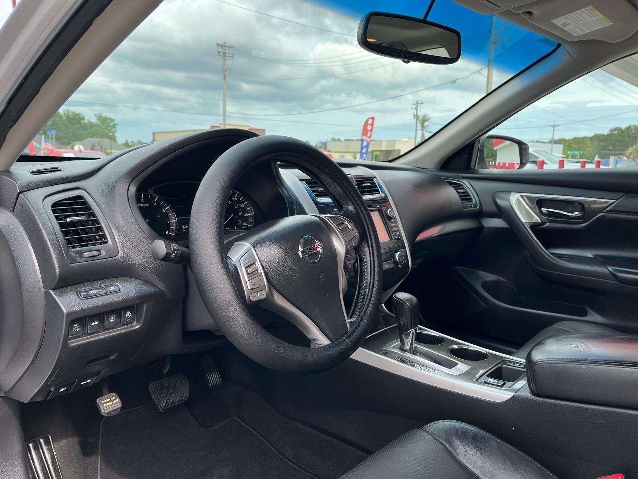 Nissan Altima 4dr Sdn I4 2.5 SL 2014