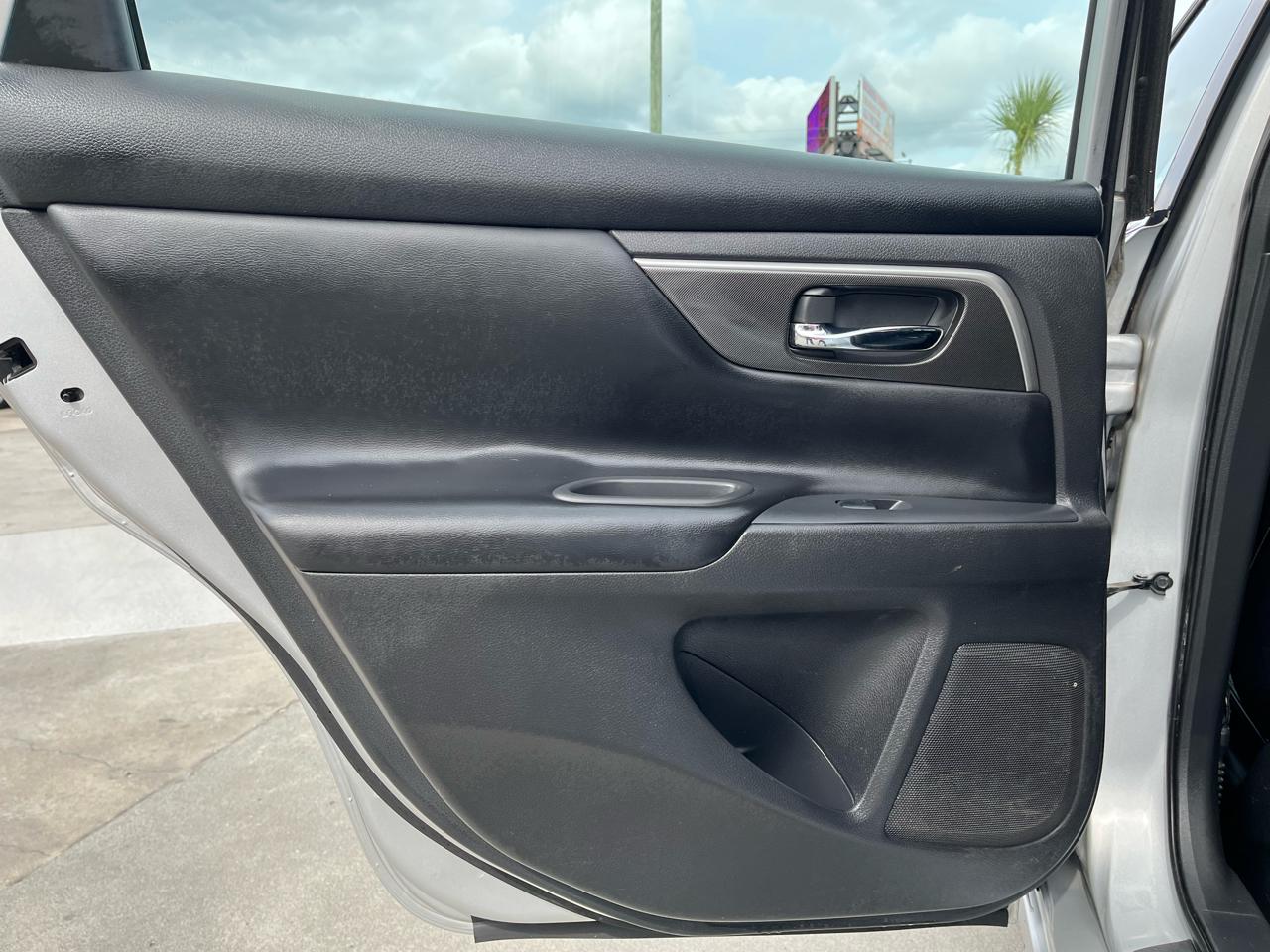 Nissan Altima 4dr Sdn I4 2.5 SL 2014