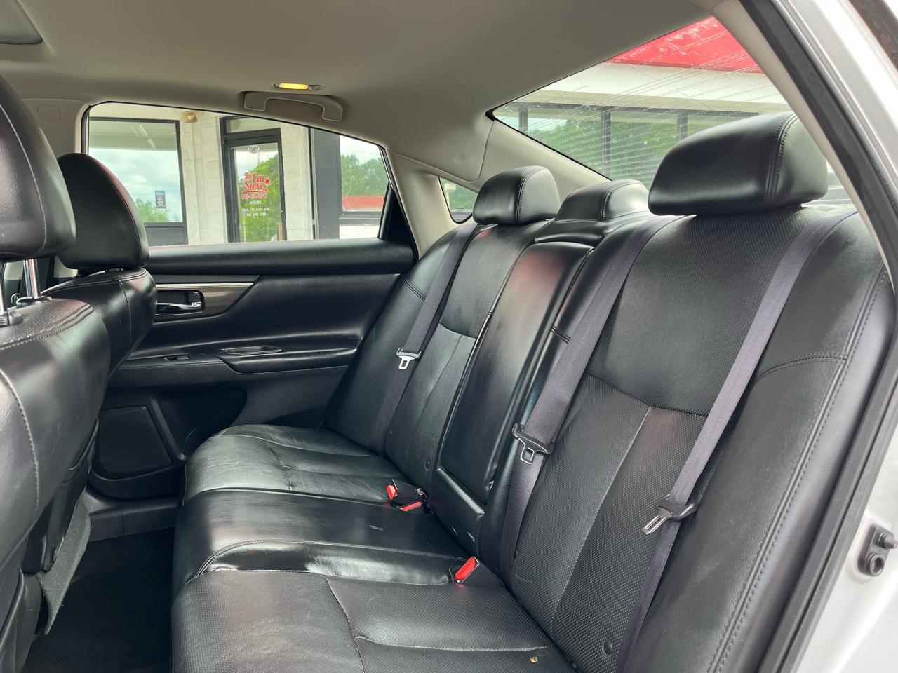 Nissan Altima 4dr Sdn I4 2.5 SL 2014