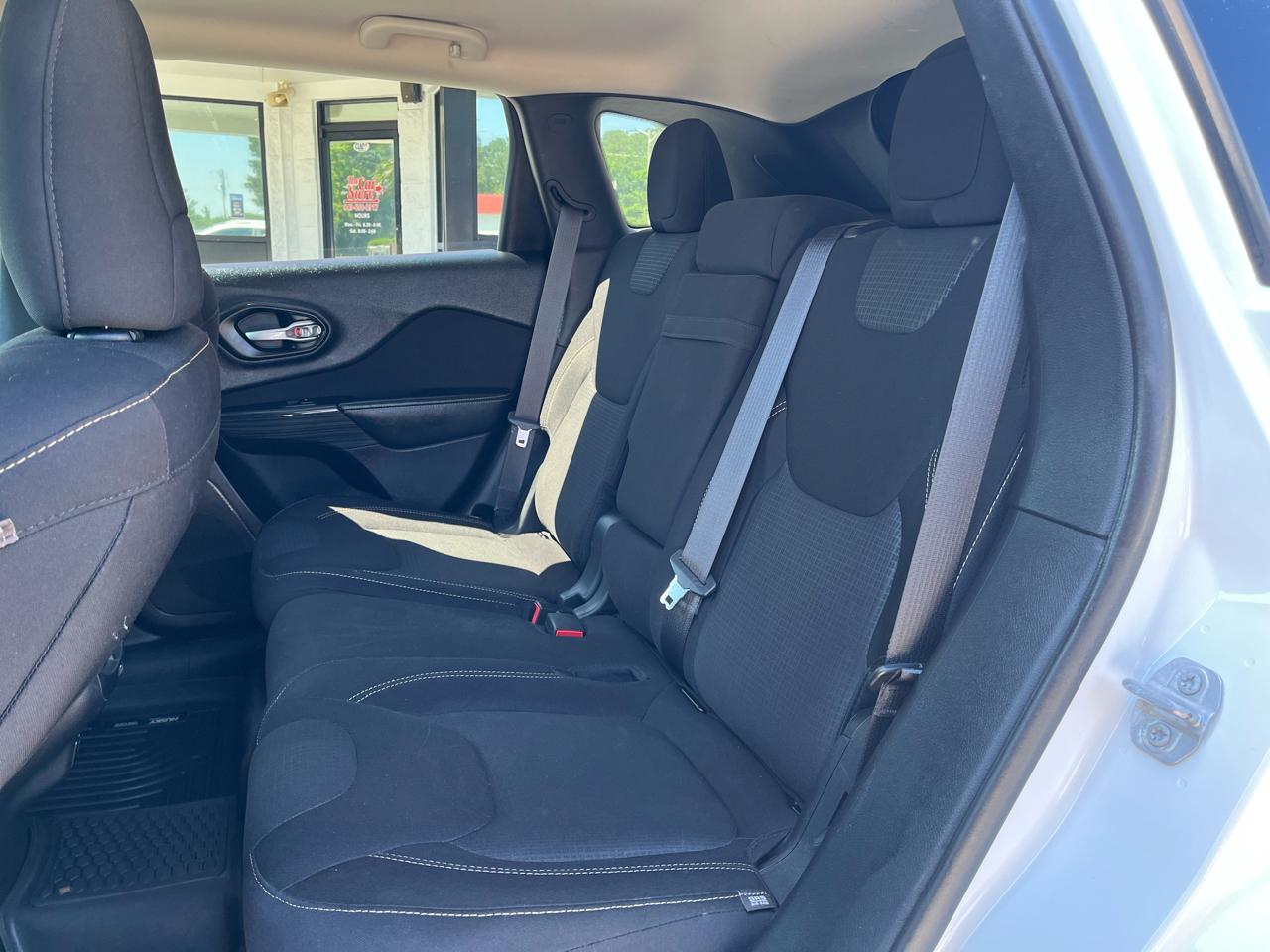 Jeep Cherokee FWD 4dr Latitude 2016