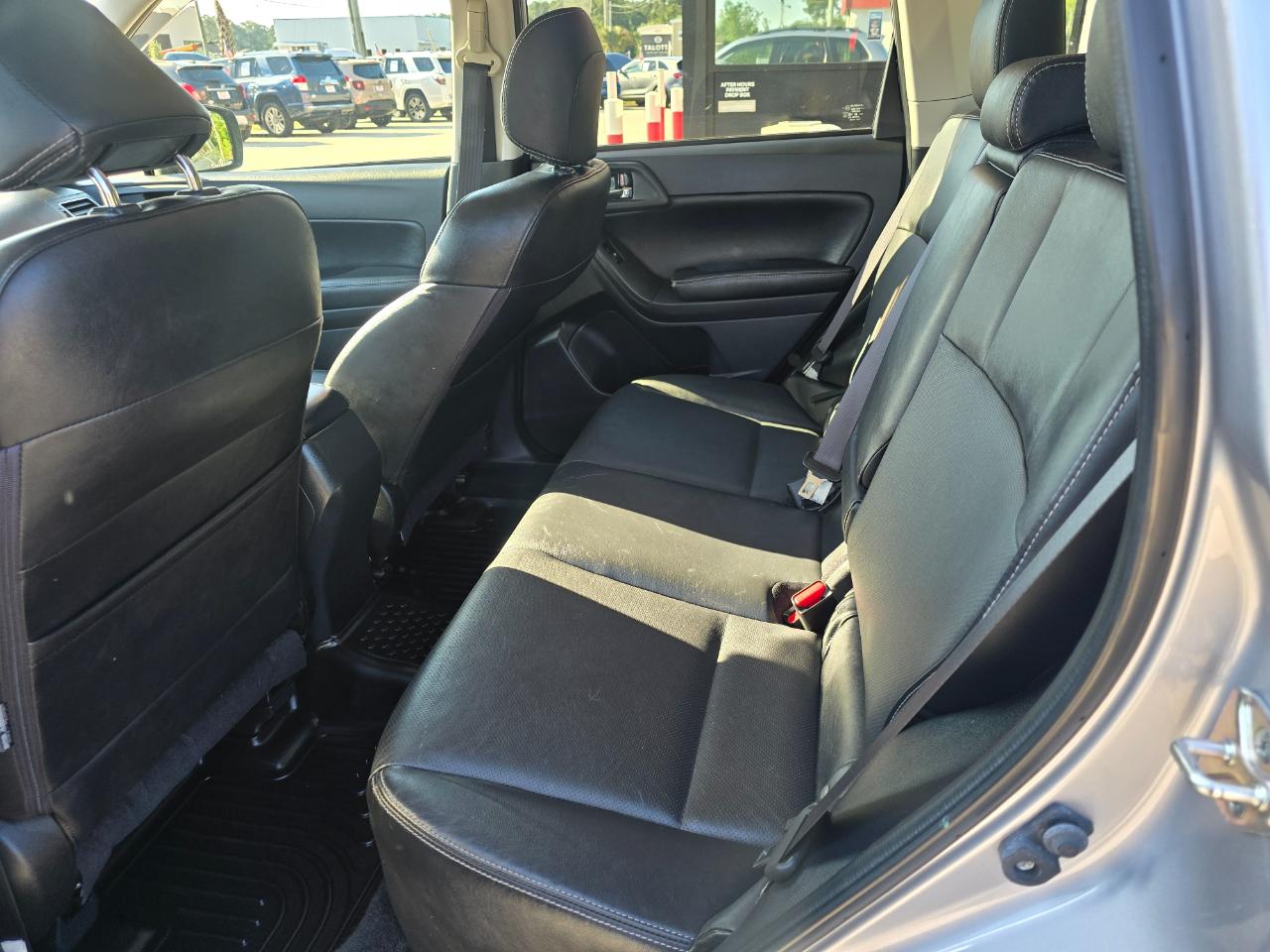 Subaru Forester 4dr CVT 2.5i Limited PZEV 2016