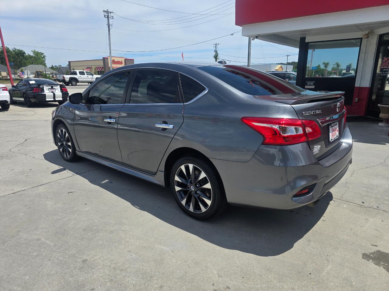 Nissan Sentra SR CVT 2017