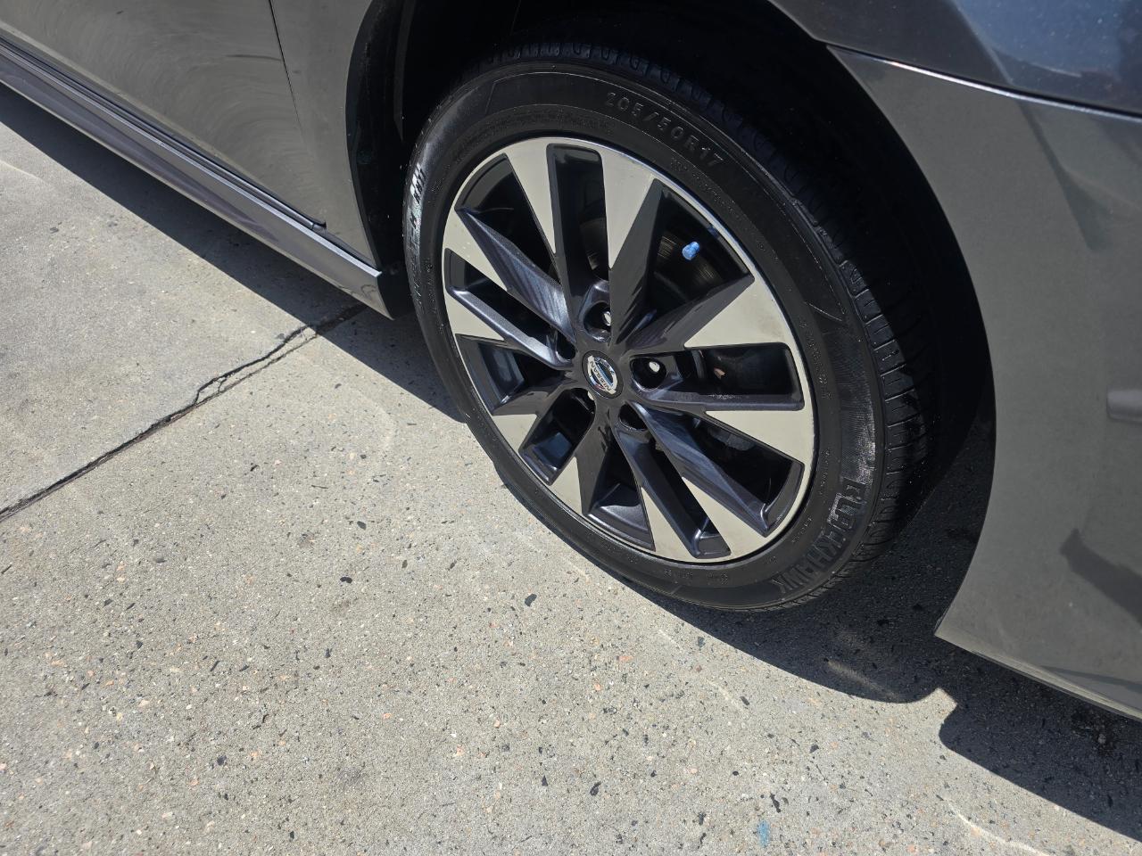 Nissan Sentra SR CVT 2017