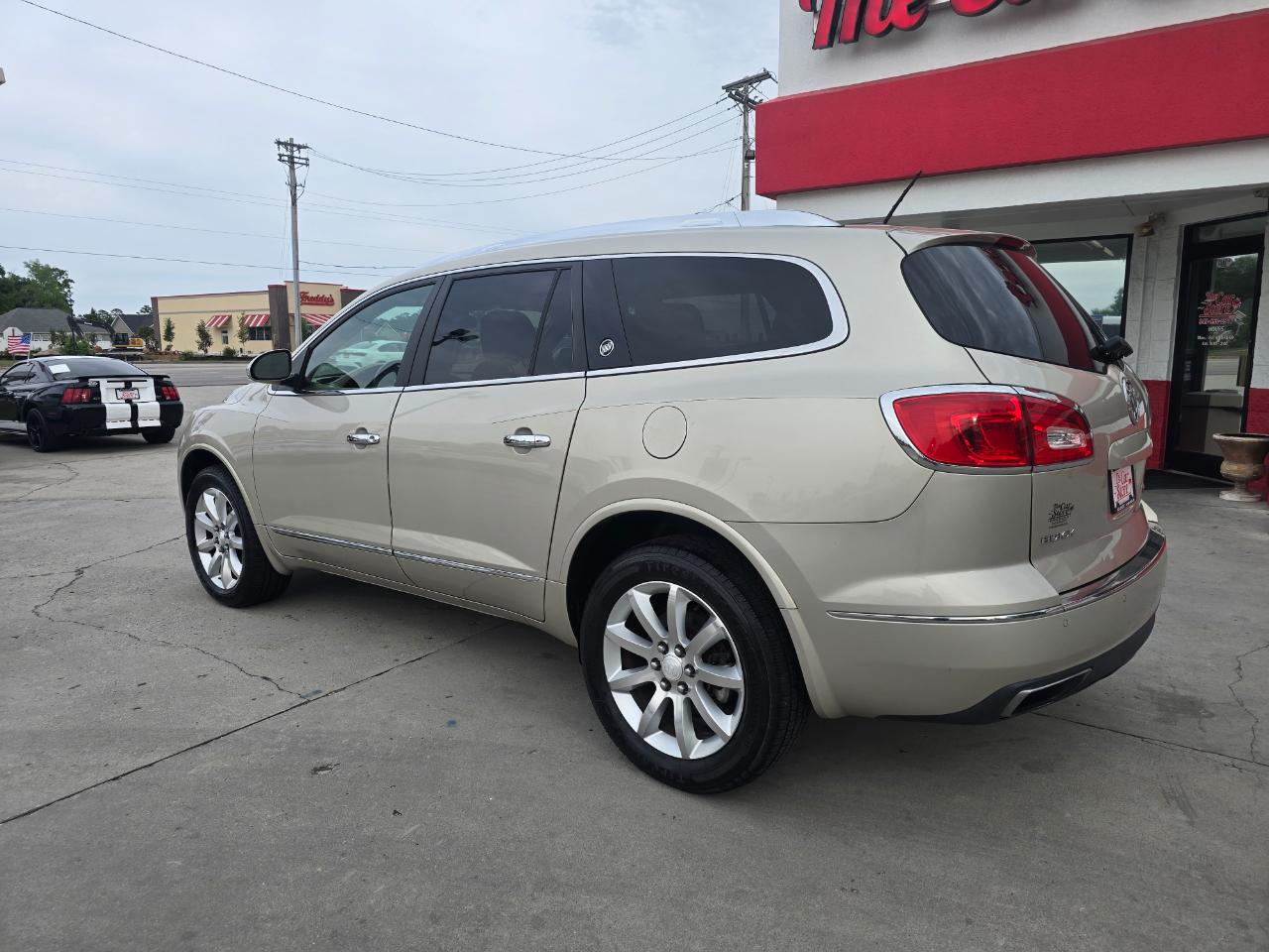 Buick Enclave FWD 4dr Premium 2014