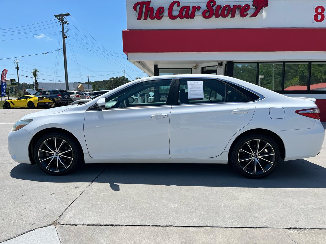 Toyota Camry 4dr Sdn I4 Auto XLE (Natl) 2016