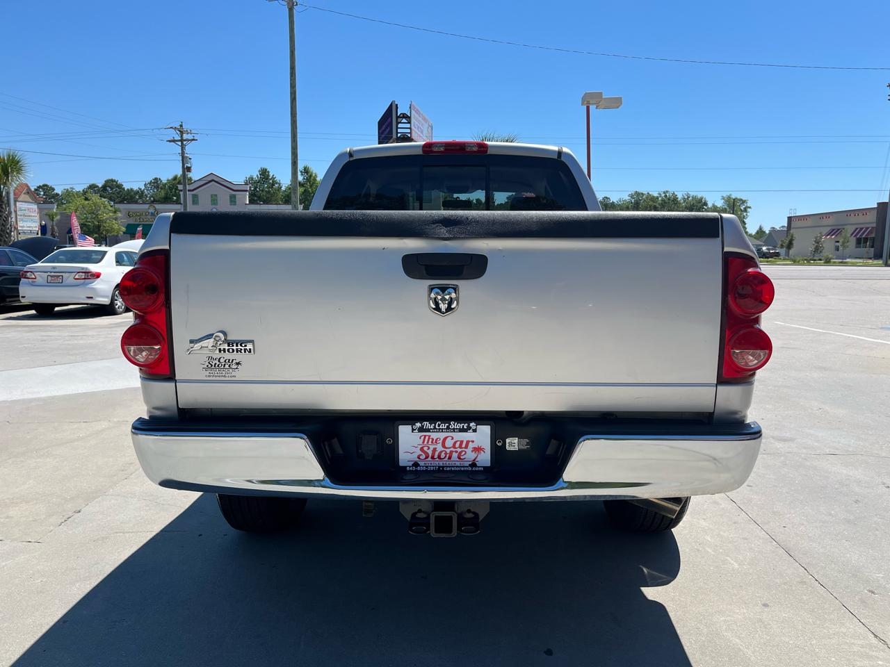Dodge Ram 1500 2WD Quad Cab 140.5" SLT 2008