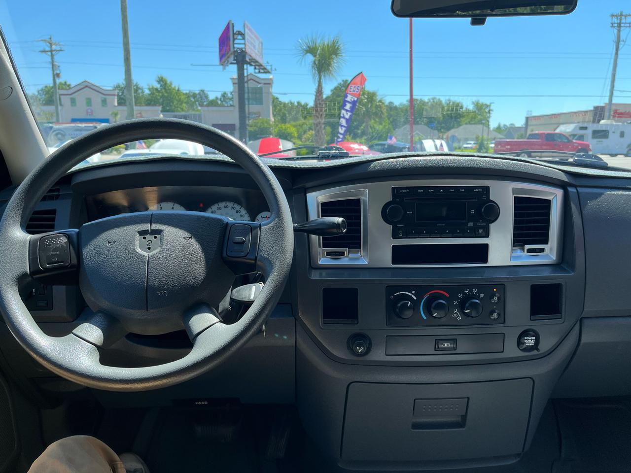 Dodge Ram 1500 2WD Quad Cab 140.5" SLT 2008