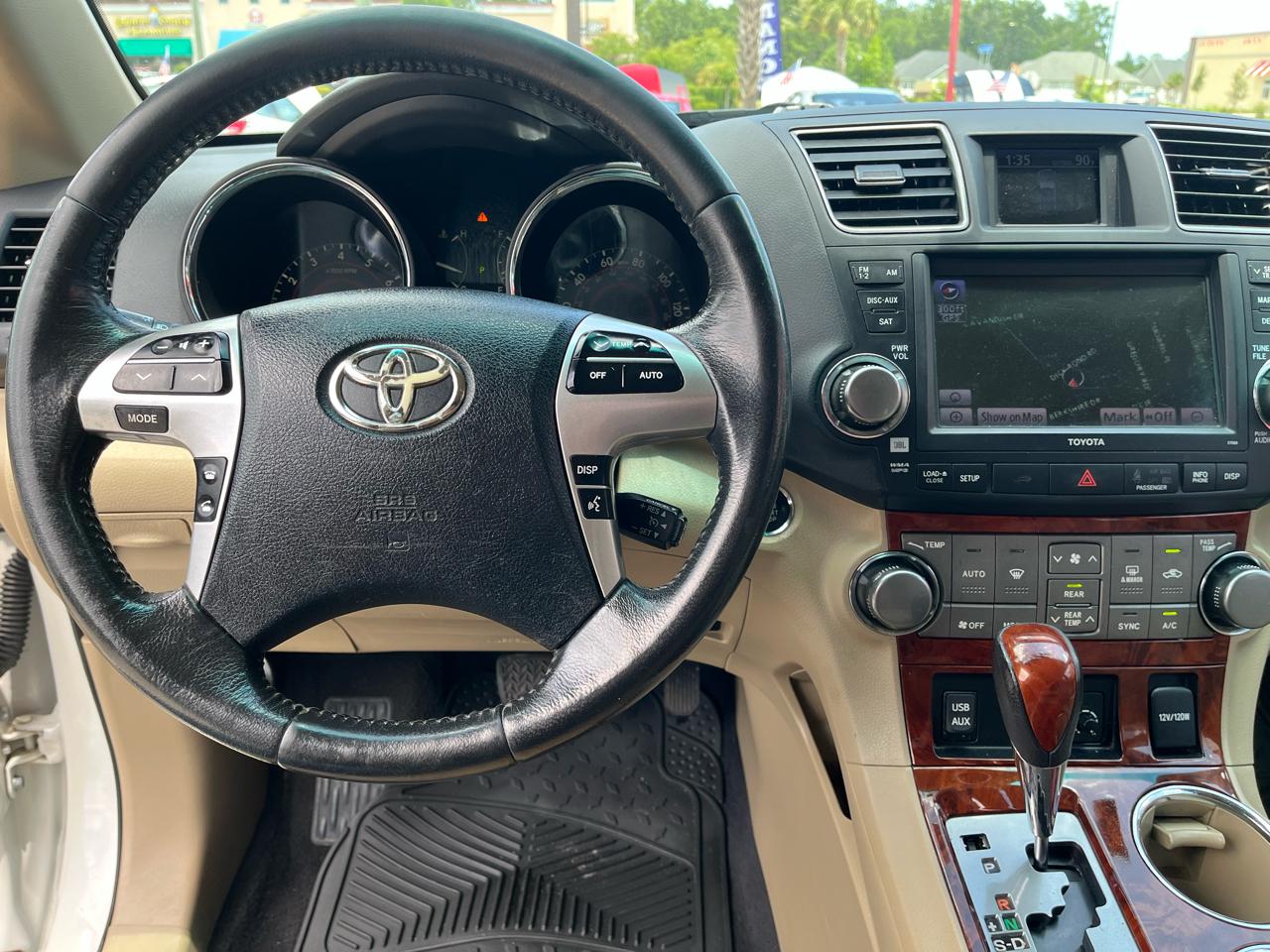 Toyota Highlander FWD 4dr V6 Limited (Natl) 2012