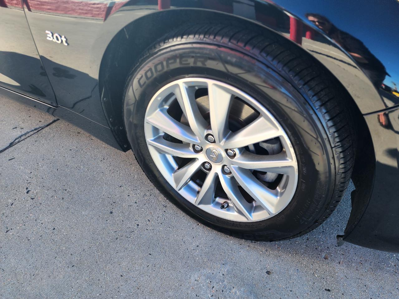Infiniti Q50 4dr Sdn 3.0t Premium RWD 2016