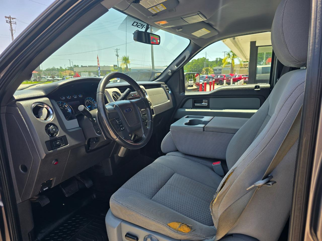 Ford F-150 4WD SuperCrew 145" XLT 2012