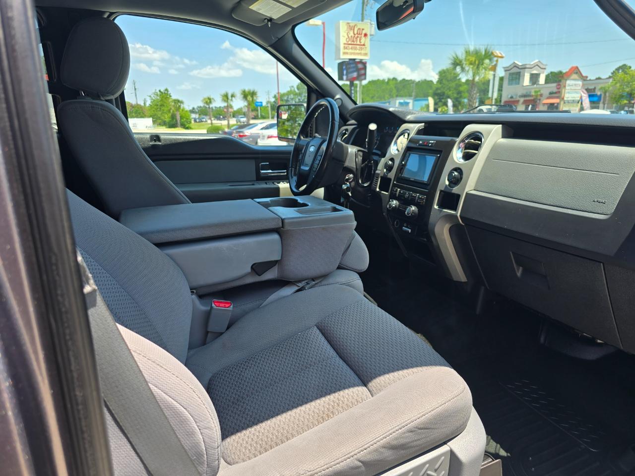 Ford F-150 4WD SuperCrew 145" XLT 2012
