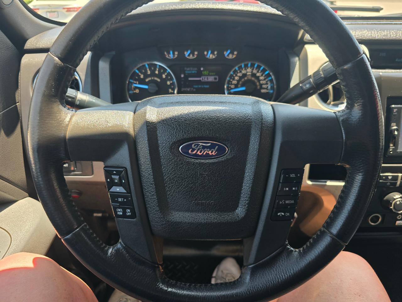 Ford F-150 4WD SuperCrew 145" XLT 2012