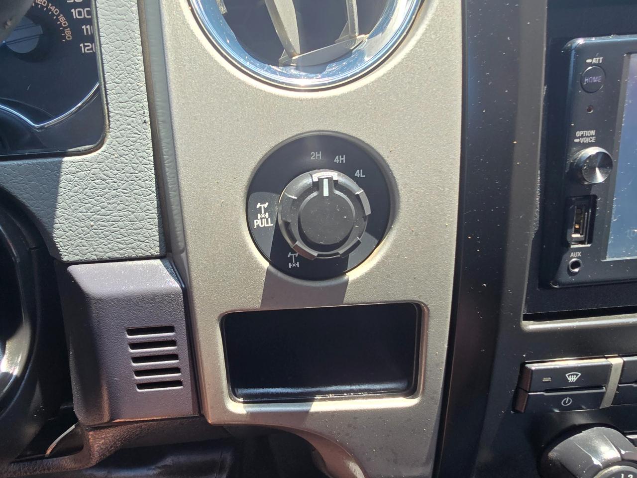Ford F-150 4WD SuperCrew 145" XLT 2012