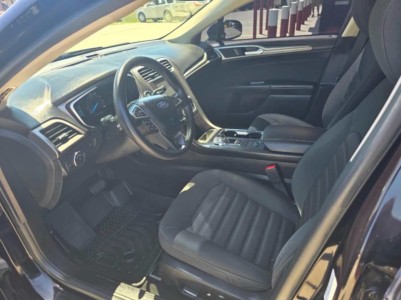 Ford Fusion SE FWD 2019