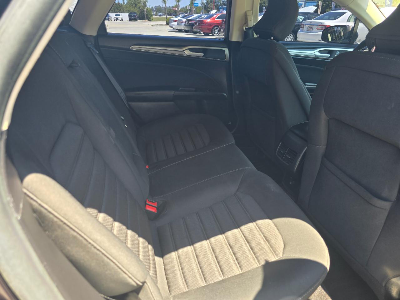 Ford Fusion SE FWD 2019