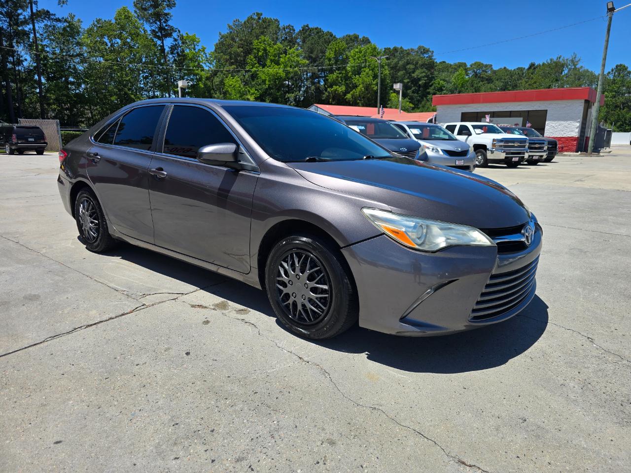 Toyota Camry 4dr Sdn I4 Auto XLE (Natl) 2015