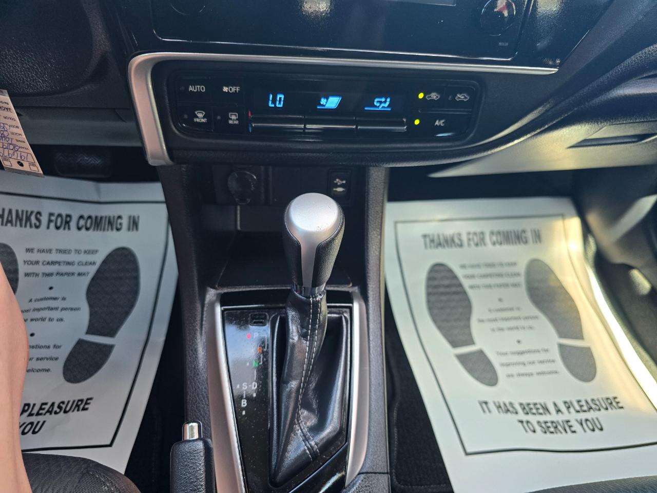 Toyota Corolla XLE CVT (Natl) 2019